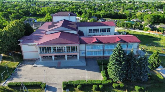 Reparația casei de cultură